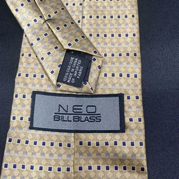 Men's NEO Bill Blass Chinese Silk Neck Tie - Picture 5 of 7